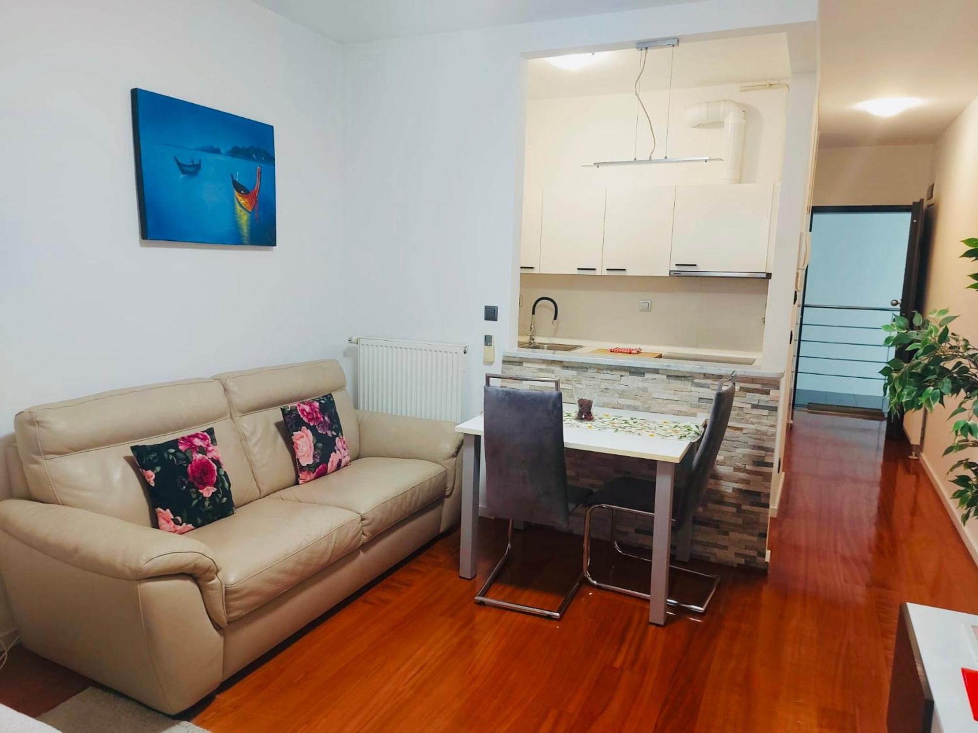Nova Galerija West App Mary - Parking In Garage Apartment ซาเกร็บ ภายนอก รูปภาพ