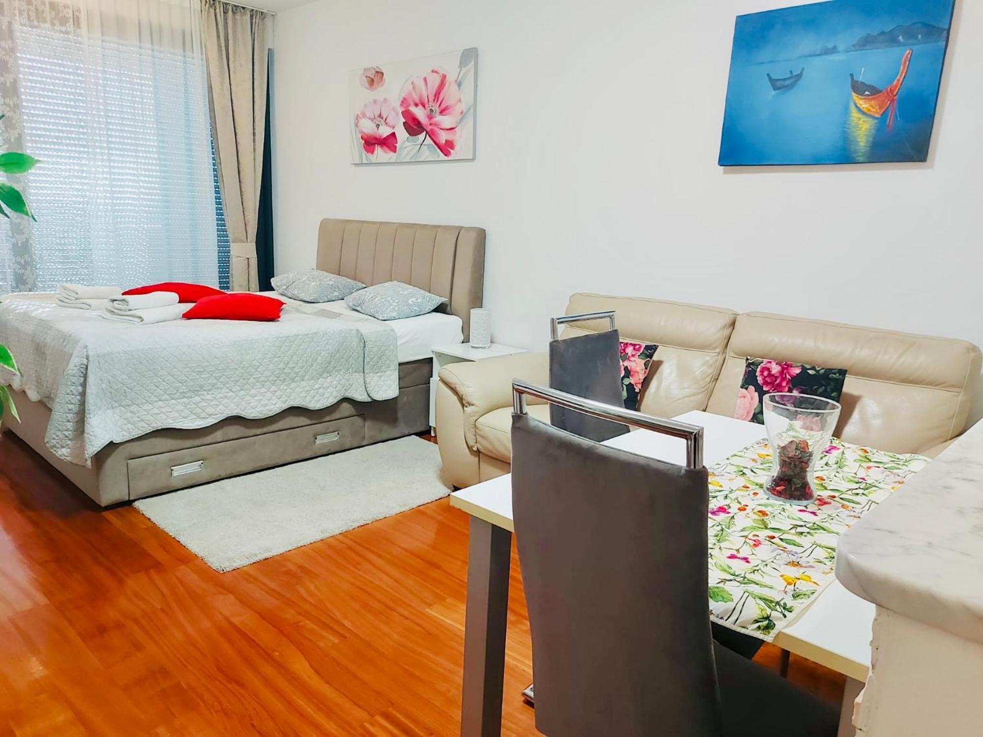 Nova Galerija West App Mary - Parking In Garage Apartment ซาเกร็บ ภายนอก รูปภาพ