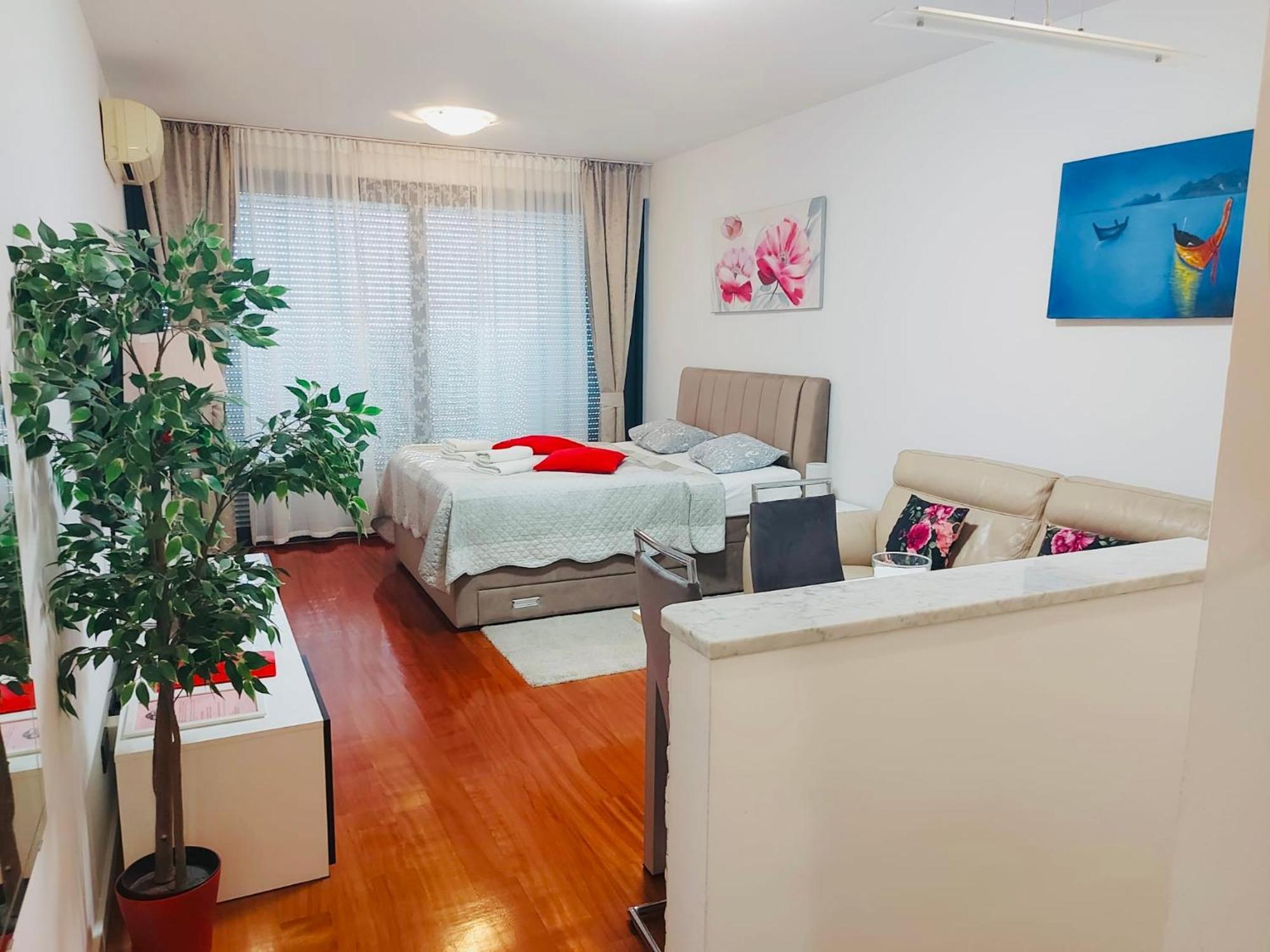 Nova Galerija West App Mary - Parking In Garage Apartment ซาเกร็บ ภายนอก รูปภาพ